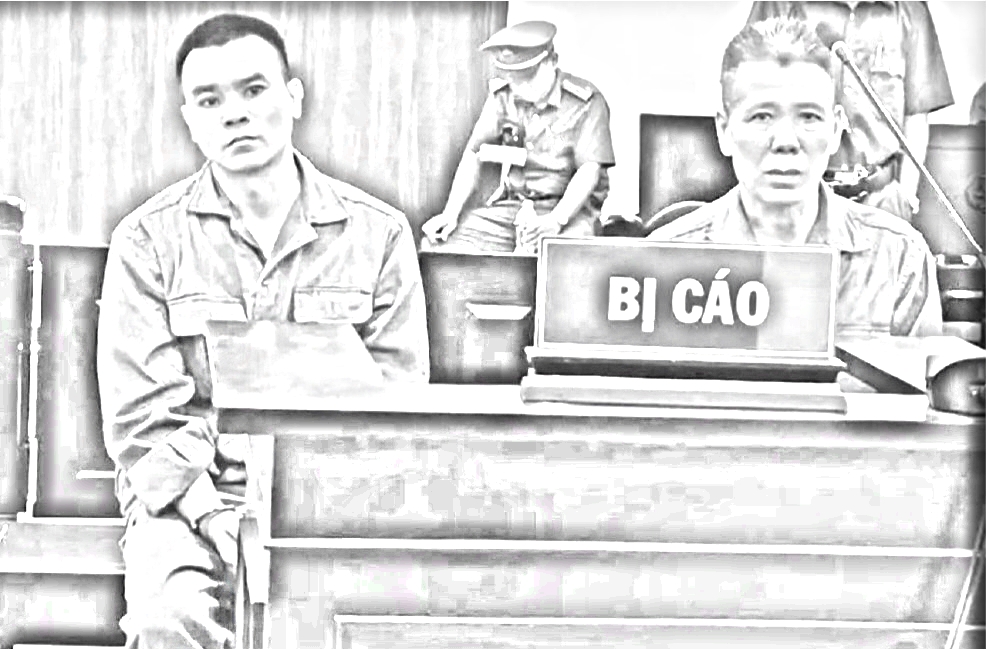 2 bị cáo tại tòa - Ảnh: N.A