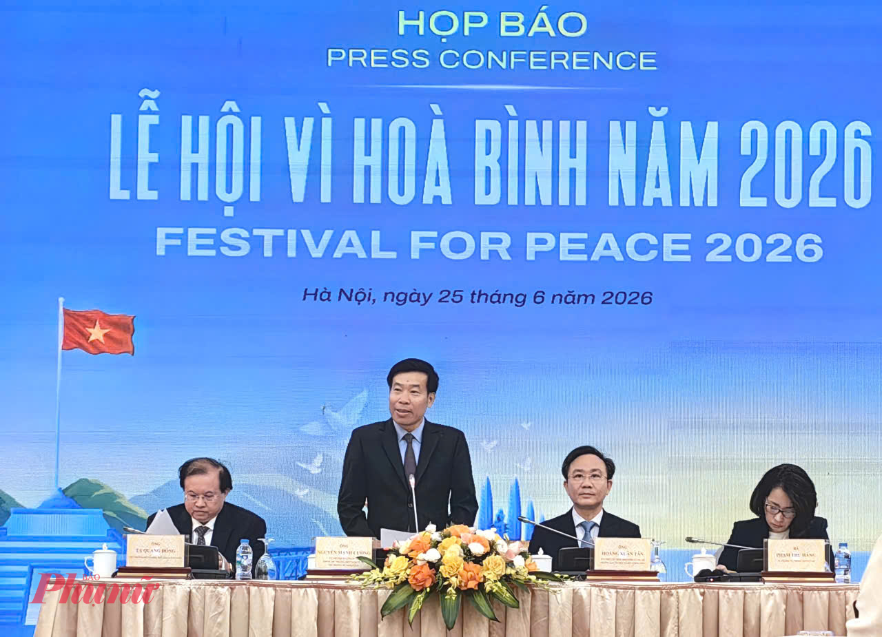 Quang cảnh buổi họp báo