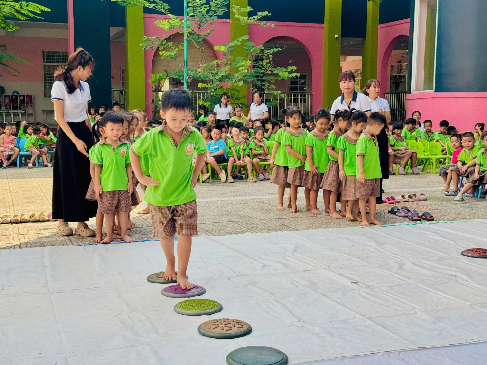 Trẻ mầm non tại Trường mầm non Hoa Cúc 6, phường Bình Hòa - Ảnh: Nhà trường cung cấp