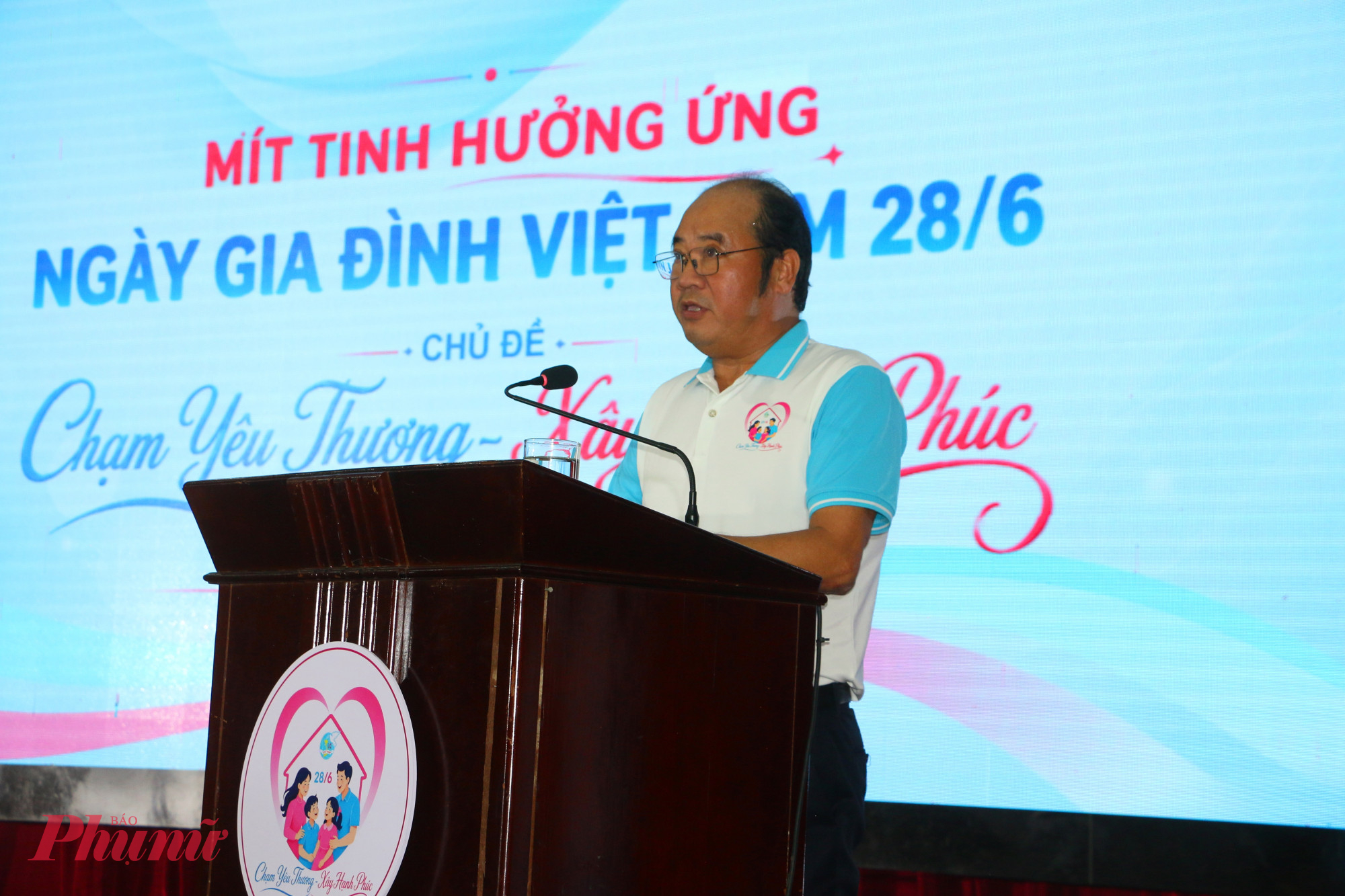 Ông  Nguyễn Văn Mạnh- Phó chủ tịch UBND TP Huế nhấn mạnh vai trò của phụ nữ Huế