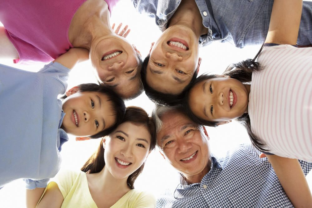 khi mỗi gia đình trở thành một không gian an toàn, nơi mọi thành viên được yêu thương, được tôn trọng và có cơ hội phát triển, thì hạnh phúc của quốc gia sẽ không còn là một khái niệm trừu tượng