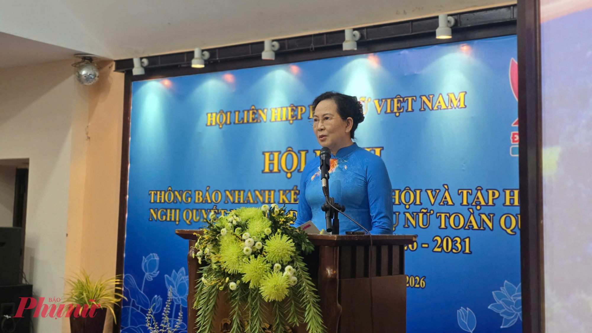bà Lê Thị Thủy - Ủy viên Trung ương Đảng, Phó Chủ tịch Ủy ban Trung ương MTTQ Việt Nam, Chủ tịch Hội LHPN Việt Nam - phát biểu tại hội nghị 