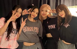 Blackpink ko tan rã, gia hạn hđ YG