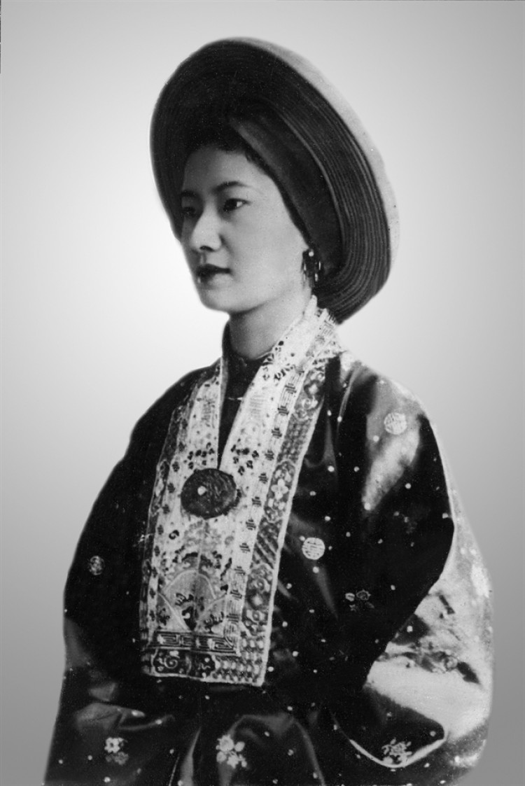 Vẻ đẹp từ trang phục của phụ nữ Việt Nam xưa và nay - Báo Phụ Nữ