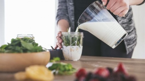 Người trưởng thành cần bao nhiêu canxi mỗi ngày?