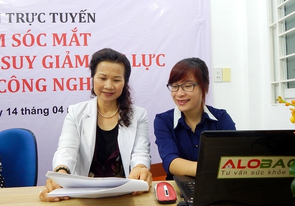 Chuong trinh tu van: “Cham soc mat va cai thien suy giam thi luc thoi cong nghe”