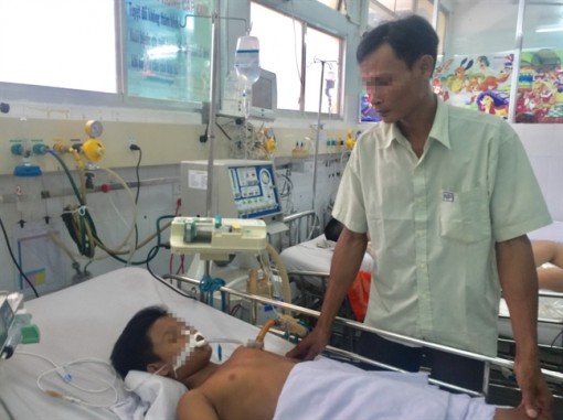 Coi chừng biến chứng khi trẻ nhiễm siêu vi