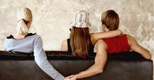 Không thể sở hữu một người đàn ông, nên đòi lại chồng cũng vô ích