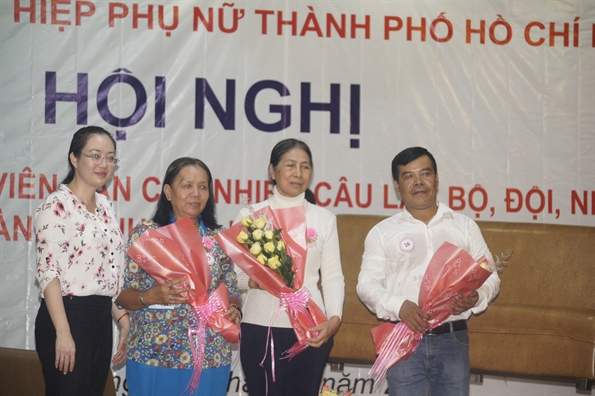 Ton vinh 50 cau lac bo, to, nhom tieu bieu