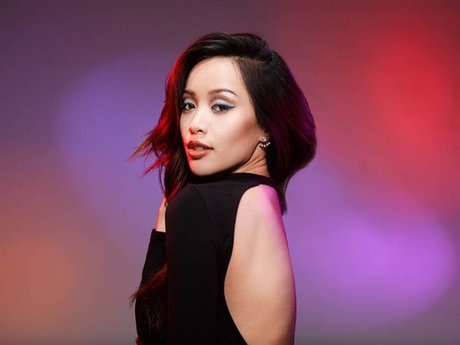 Beauty blogger Michelle Phan: 'Tu bo moi thu de thanh cong'