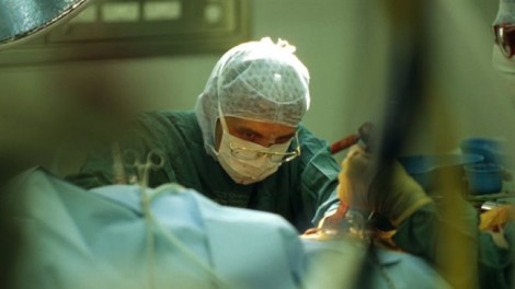 Phẫu thuật gãy xương hông sớm giúp cứu sống hàng trăm mạng người
