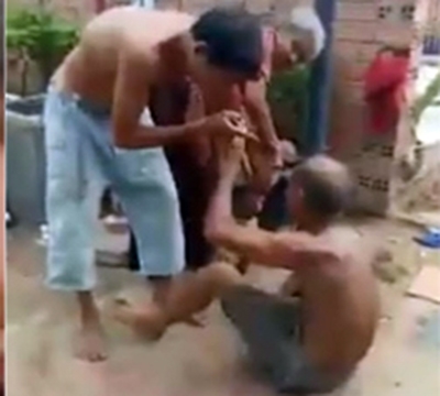 Con trai doa chem, danh cha ruot 85 tuoi vo dau