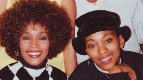 Whitney Houston thật sự có tình yêu đồng tính suốt 40 năm