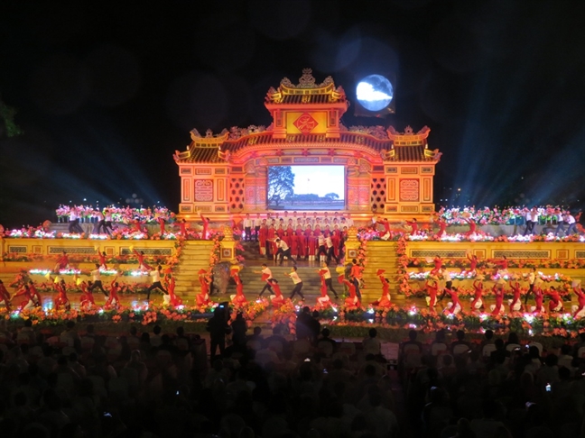 Khai mac Festival Nghe truyen thong Hue 2017