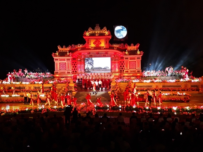 Khai mac Festival Nghe truyen thong Hue 2017
