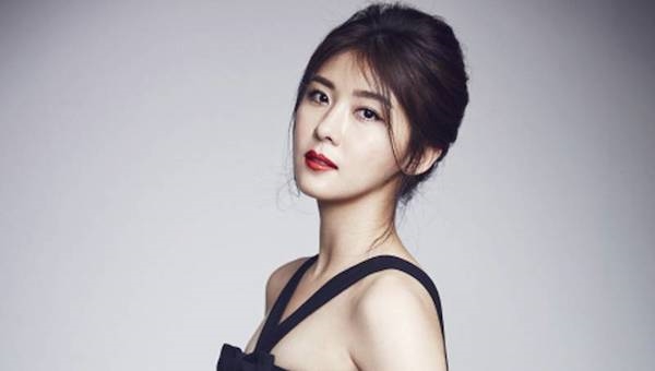 Bi quyet lam dep cua ngoi sao xu Han 40 tuoi Ha Ji Won