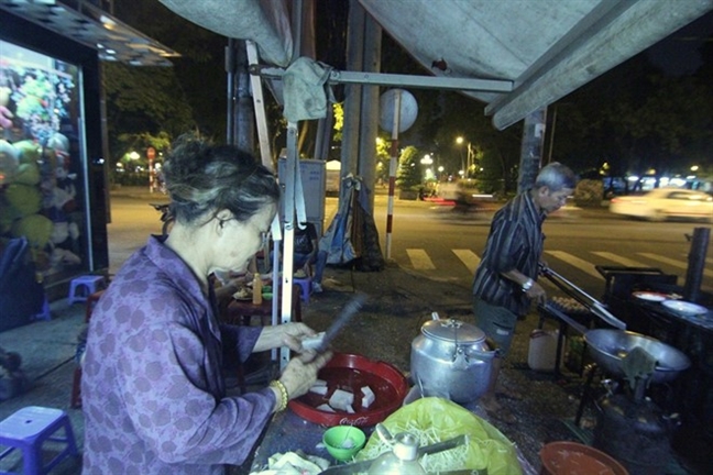 4 quan hang rong lau doi o Sai Gon luon nuom nuop khach