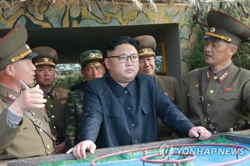 Kim Jong Un dich than thi sat dao tien tieu, doa tan cong Han Quoc