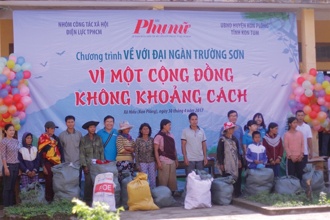 Vuọt dại ngàn Truòng Son den voi nguòi nghèo Kon Plong