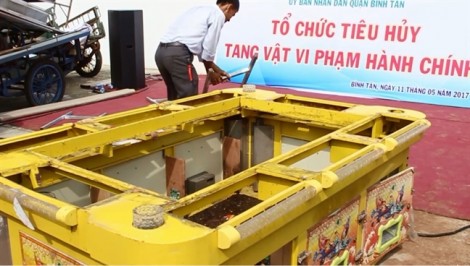 Tiêu hủy hàng chục máy bắn cá có dấu hiệu cờ bạc