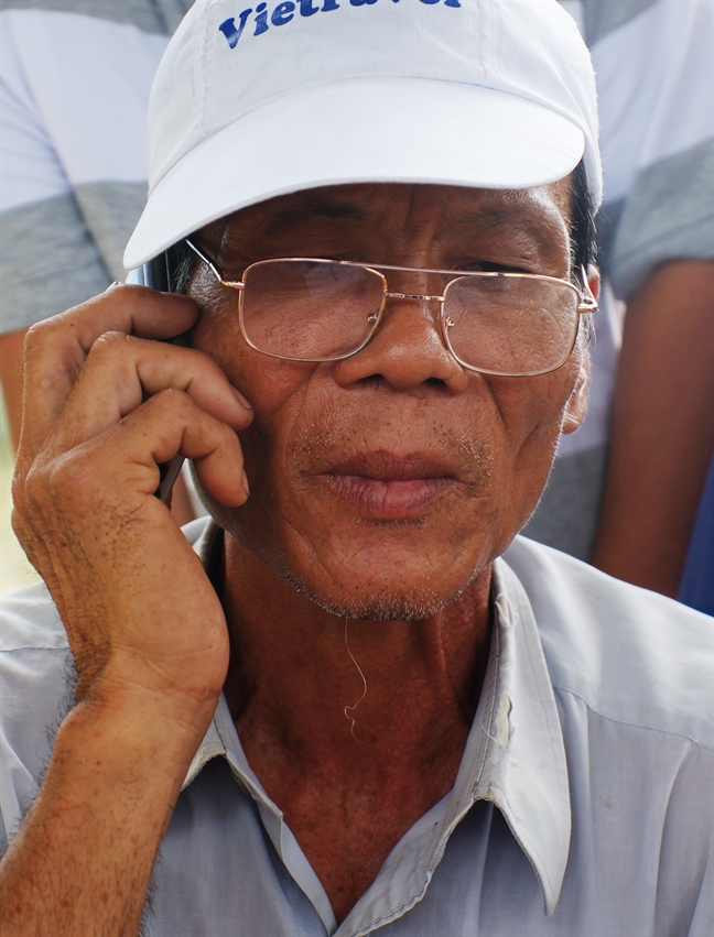 Bi kich tan cung cua nguoi vo bi chong dung sung sat hai o mien Tay