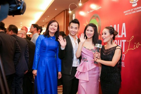 'Giải thưởng quốc tế' của sao Việt giá trị đến mức nào?