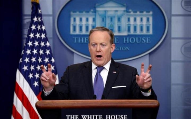 Thu ky bao chi Sean Spicer se la nguoi tiep theo roi Nha Trang?