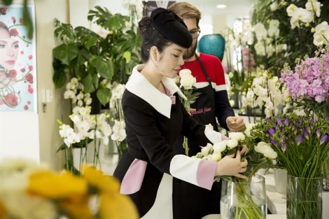 Lý Nhã Kỳ được ưu ái, cho phép đặt hoa lên mộ Công nương Monaco Grace Kelly