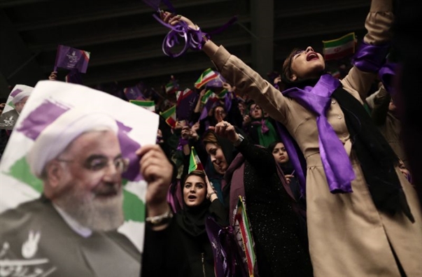 Tong thong Iran Rouhani tai dac cu, mang lai hy vong ve cai cach