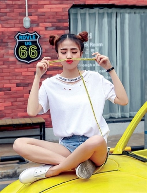 Áo thun choker được lòng phái đẹp mùa hè 2017