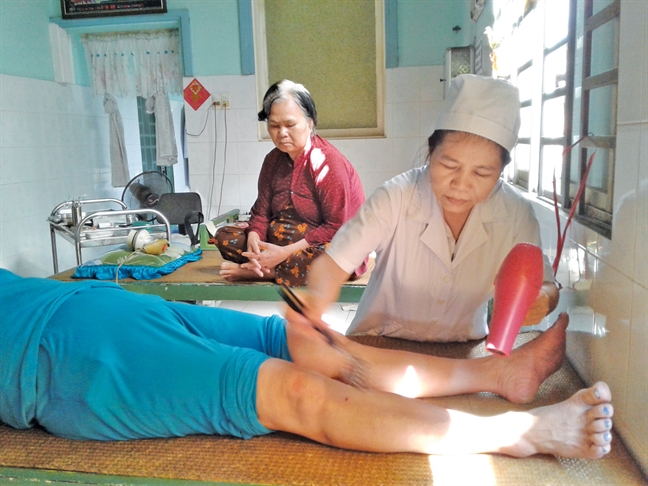 Tu tram kiep moi duoc lam vo chong nen chuyen gi cung dong long