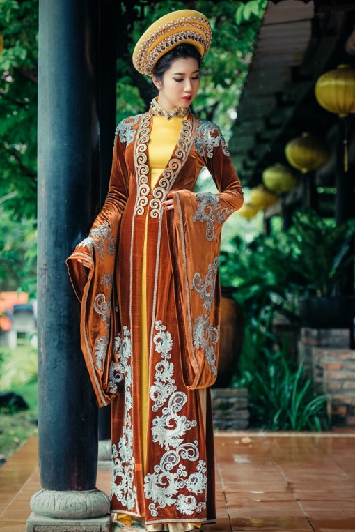 Ngắm 20 bộ áo dài NTK Nhật Dũng tặng bảo tàng Phụ nữ Nam Bộ