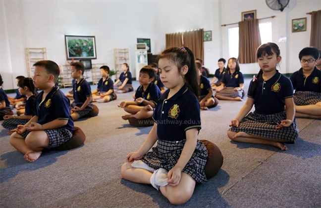 Mua he, thoi gian de con trai nghiem va truong thanh