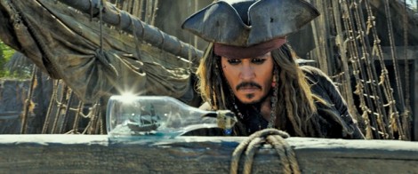 Cướp biển vùng Caribbean  khổ vì... thuyền trưởng Jack Sparrow