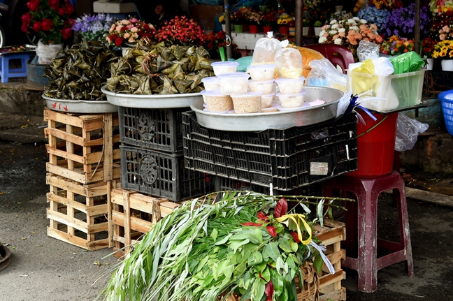 Tieu thuong tranh ban hang phuc vu tet Doan Ngo