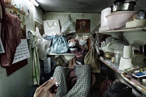 Người Hong Kong loay hoay sống trong 'căn hộ quan tài'