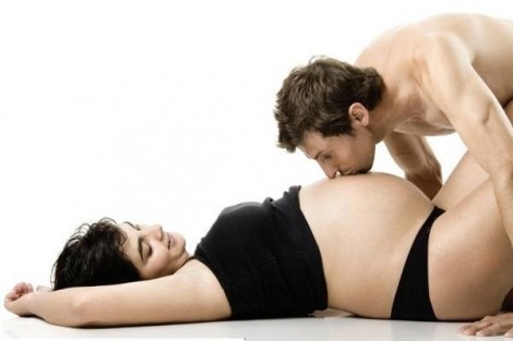 5 hiểu lầm phổ biến của chị em về sex khi mang thai
