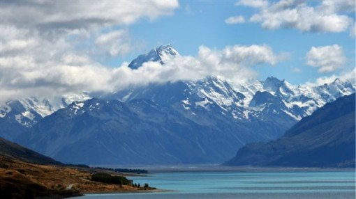 Vì sao ở nơi đẹp và thanh bình như New Zealand, giới trẻ lại tự tử quá nhiều?