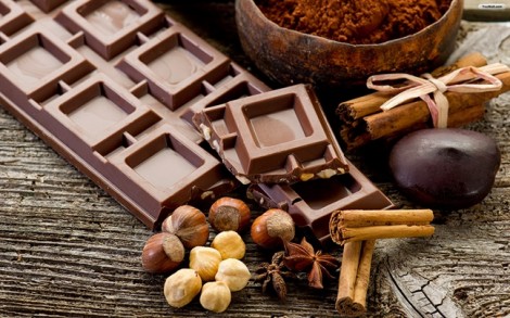 Tóc đậm màu, óng mượt nhờ chocolate