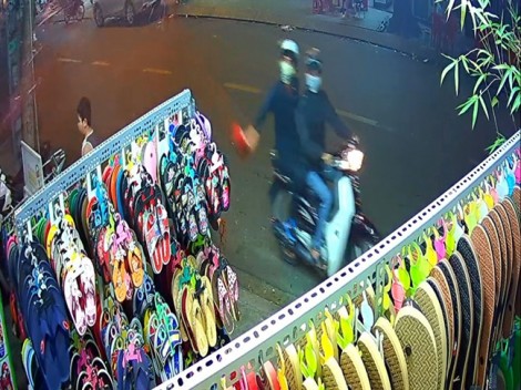 Côn đồ liên tục tạt sơn khủng bố cửa hàng bán giày dép ở Sài Gòn