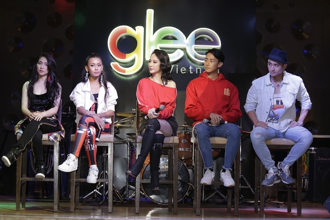 Lieu Angela Phuong Trinh co phu hop voi 'Glee' Viet Nam?