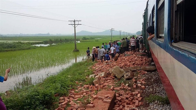 Tau hoa dam truc dien xe tai, tai xe tu vong tai cho