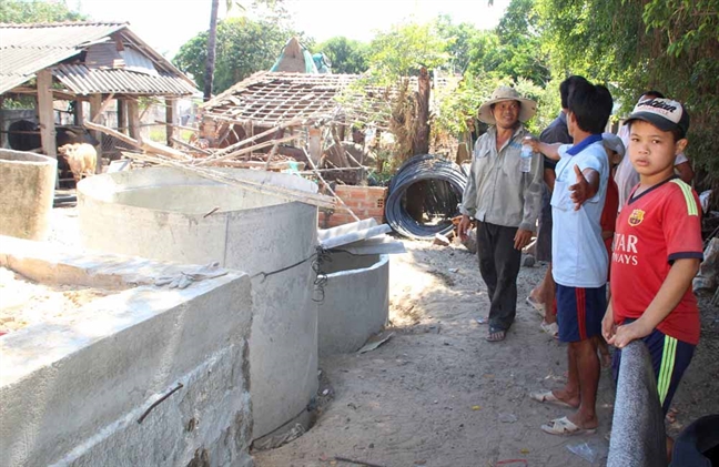 Ca xom ‘song trong so hai’ vi qua bom 300 kg ‘nam’ ca tuan giua khu dan cu