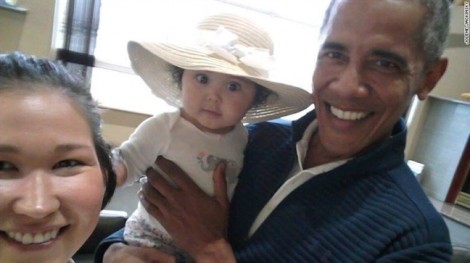 Barack Obama là vị tổng thống yêu trẻ nhỏ nhất mọi thời đại