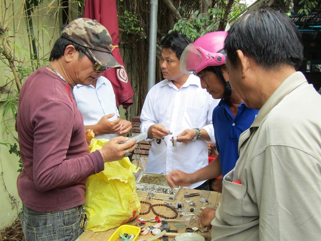 Di cho mua do 'xua nhu trai dat'