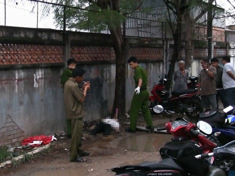 Nam thanh niên ăn mặc sang trọng gục chết sau bến xe An Sương