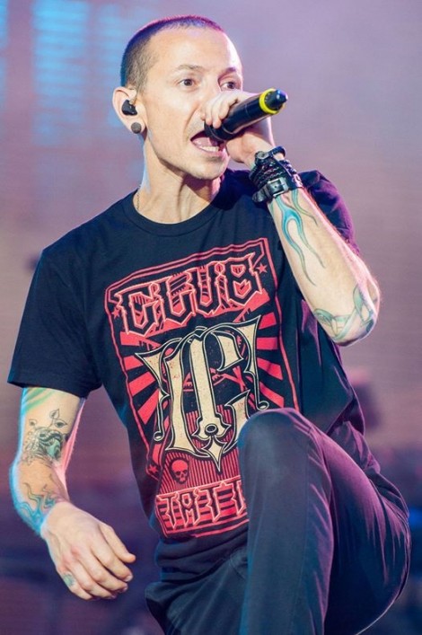 Thành viên nhóm nhạc rock đình đám Linkin Park treo cổ tự tử tại nhà riêng
