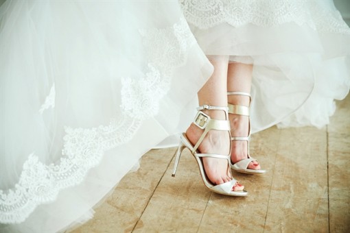 Con ơi,  ngu đi để lấy chồng!