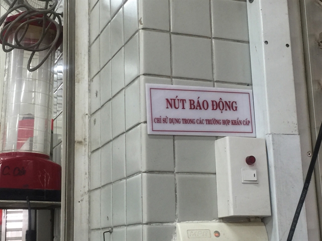 Bac si bi bao hanh, vi dau nen noi?