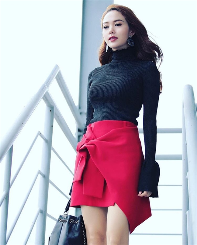 Street style Minh Hang, Bao Anh tre trung noi bat tuan qua